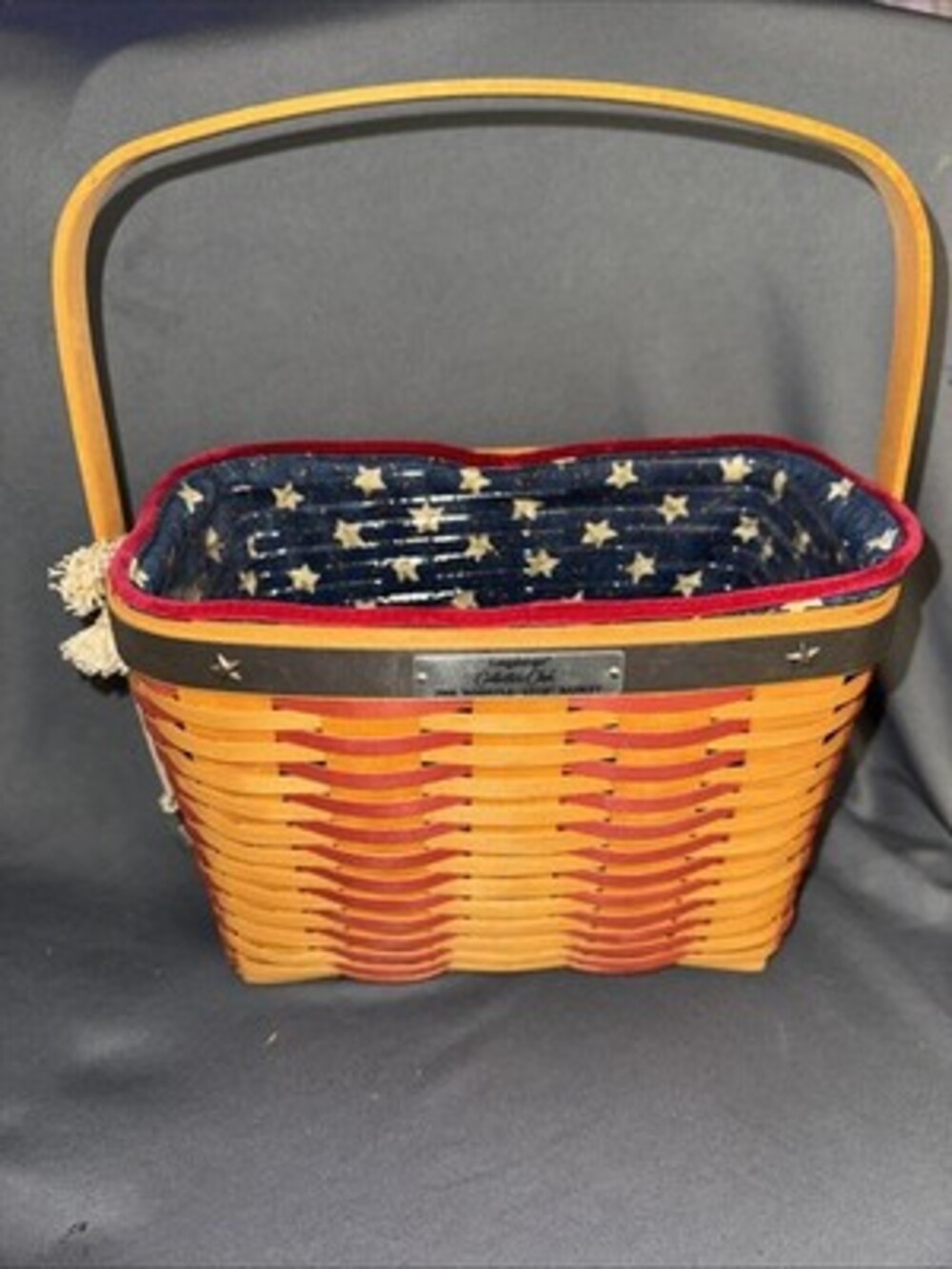 Longaberger Collector Club 2001 Whistle Stop Basket w/ Star Liner & Tie-on